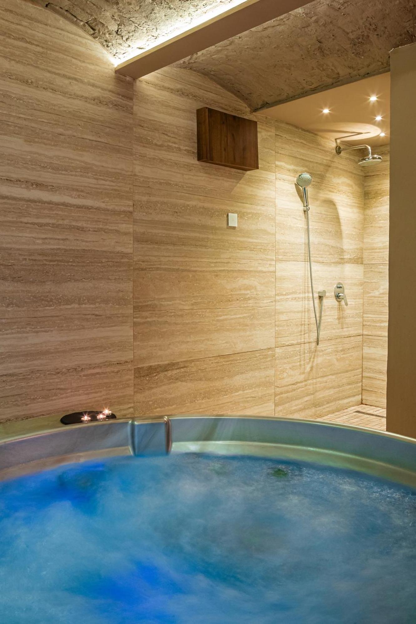 Venus Apartment With Jacuzzi And Sauna - City Center Belgrade Exterior photo