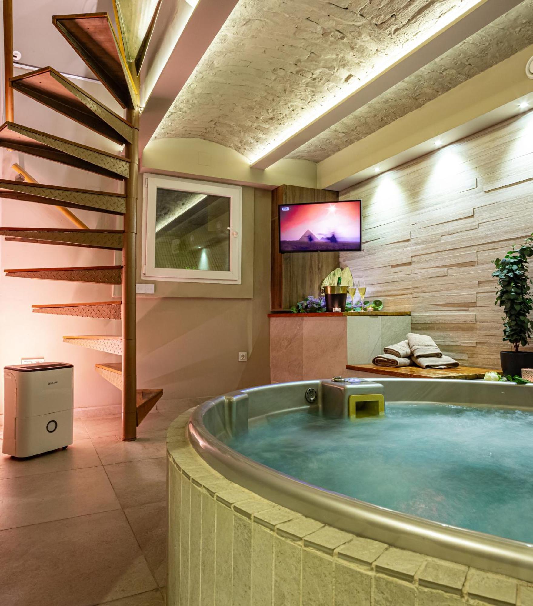 Venus Apartment With Jacuzzi And Sauna - City Center Belgrade Exterior photo